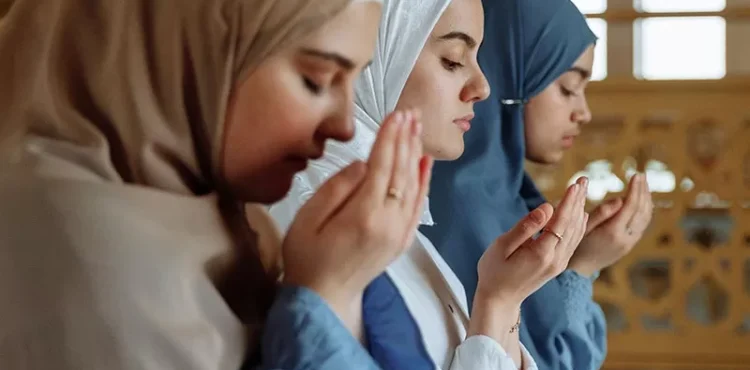 Ramadan: Bulan Renungan Spiritual, Pengabdian, dan Amal
