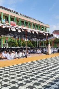 SMAN 9 Palembang Menggelar Peringatan Isra Mi’raj 1446 H/ 2025 M “Perbaiki Shalatmu”
