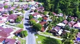 Desa dengan kekayaan tertinggi di Indonesia.(Tangkapan Layar YouTube Info Unik)