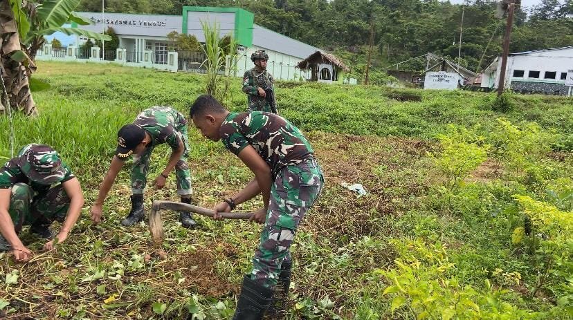 Satgas Yonif 762/VYS Manfaatkan Lahan Kosong, Dukung Ketahanan Pangan