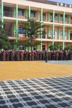 SMAN 9 Palembang Menggelar Upacara Pelepasan Siswa-siswi Kelas XII Tahun 2024-2025