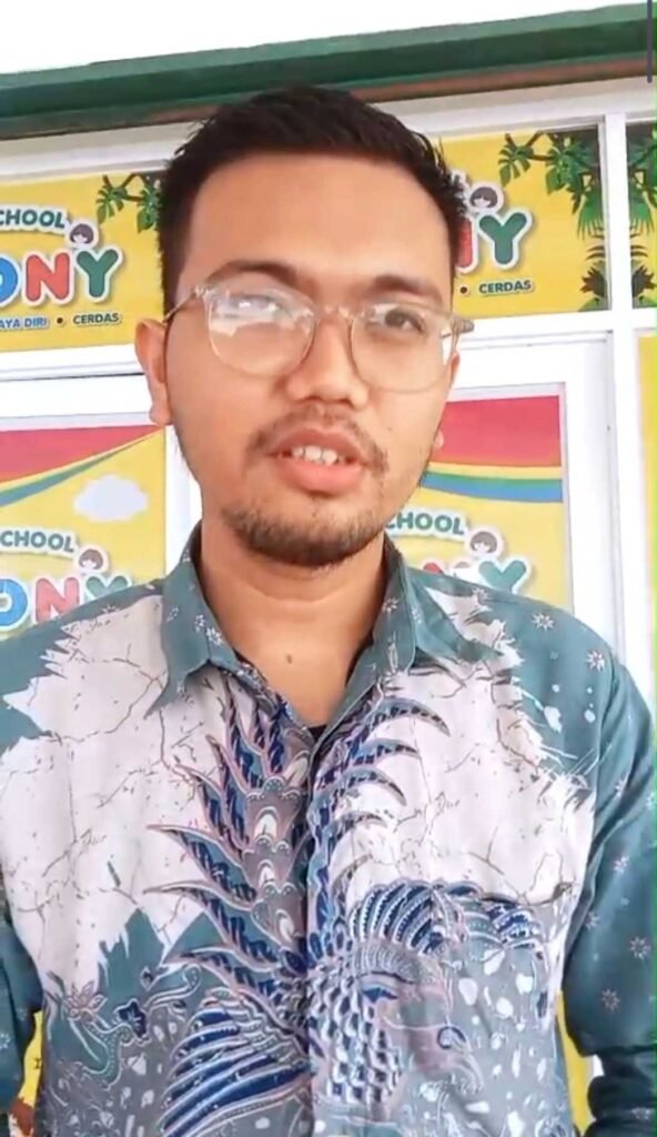Owner Ebony Pusat, Rezi Alzulfakar Egi