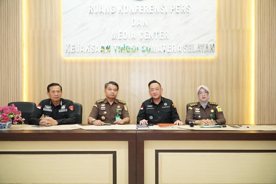 OTT di Lahat Ketua dan Bendahara Forum Kades Resmi Diserahkan ke Jaksa