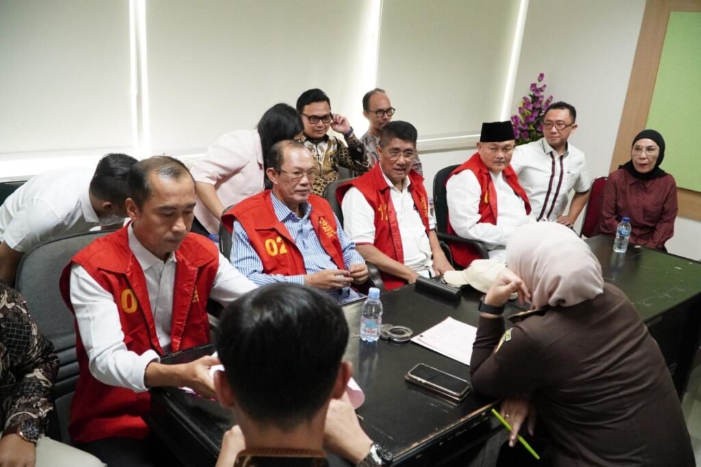 Kejati Sumsel Serahkan 4 Tersangka Korupsi Pasar Cinde ke Jaksa Penuntut Umum, Kerugian Negara Capai Rp137 Miliar