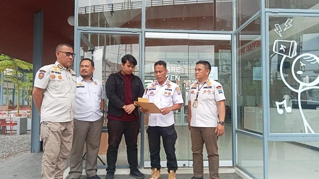 Koat Coffee Viral di Palembang Disegel Satpol PP 
