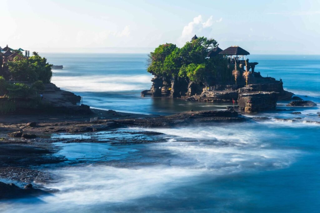 Pura Tanah lot in the morning